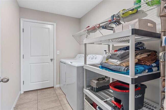 Building Photo - 17110 White Mangrove Dr