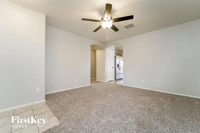 Building Photo - 2046 Silver Grass Pl