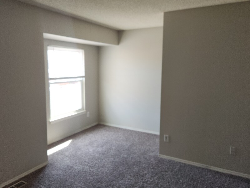 Building Photo - 2333 Lexington Village Ln