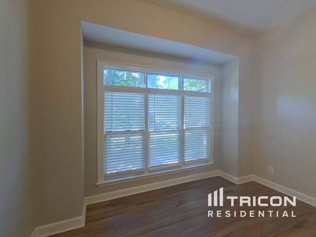 Building Photo - 100 Wyngate Dr