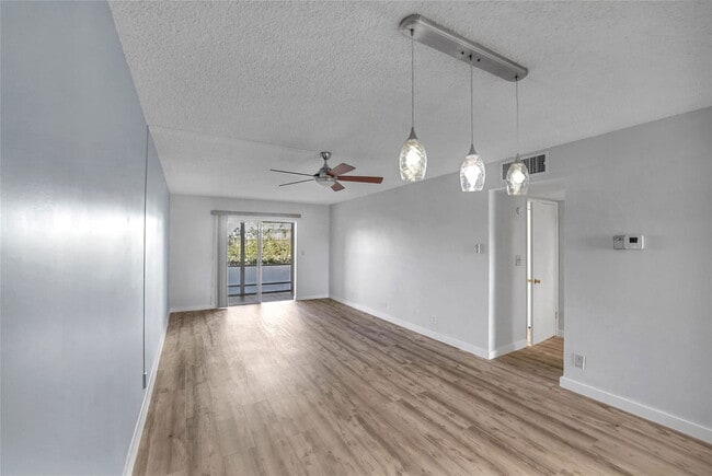 Building Photo - 2800 NE 14th Street Causeway