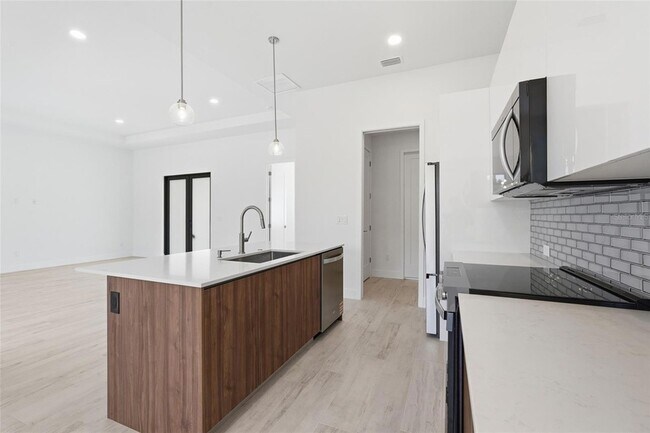Building Photo - 14041 Newson Ln
