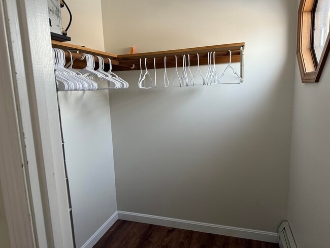 Building Photo - 53 Holmes Dr