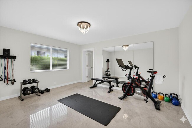 Building Photo - 4442 Sea Grape Dr