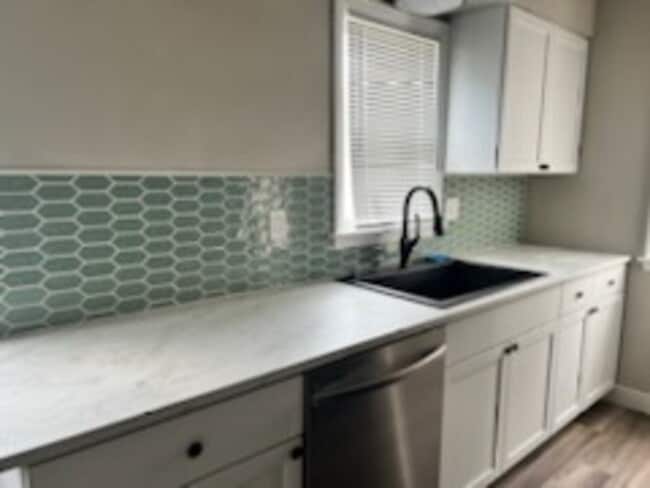 Building Photo - 1909 Williams Blvd SW