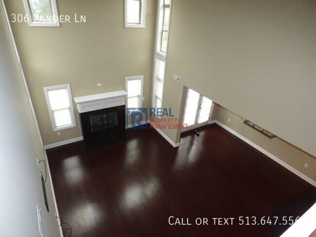 Building Photo - 306 Zander Ln