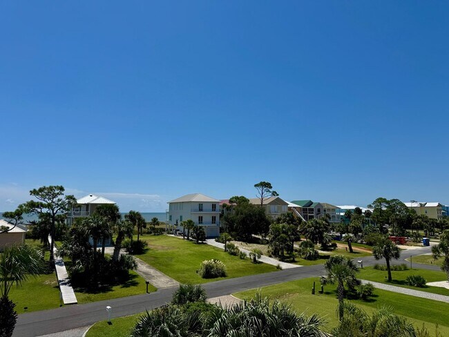 Building Photo - 107 E Seascape Dr