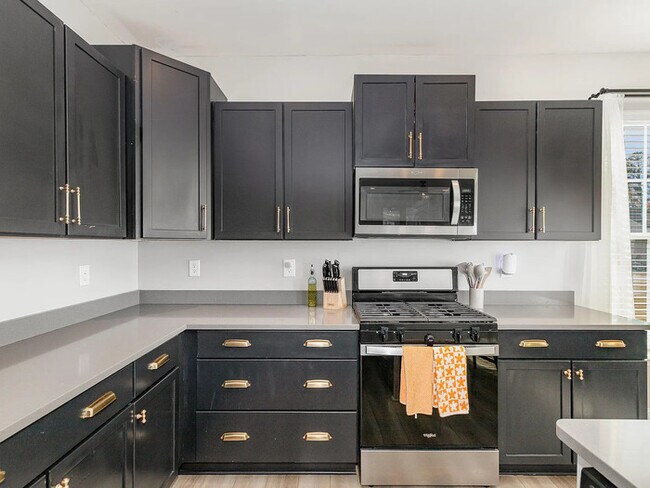 Building Photo - Earn Wealth While Leasing - Like a Homeowner - Lease to Own