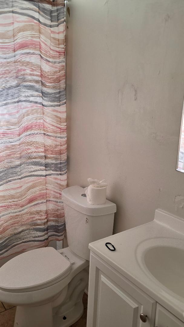 Building Photo - 20 Arrowhead Dr