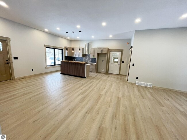 Building Photo - 9000 Kalkaska St