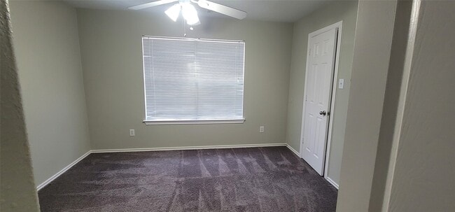 Building Photo - 14426 Mooreview Ln