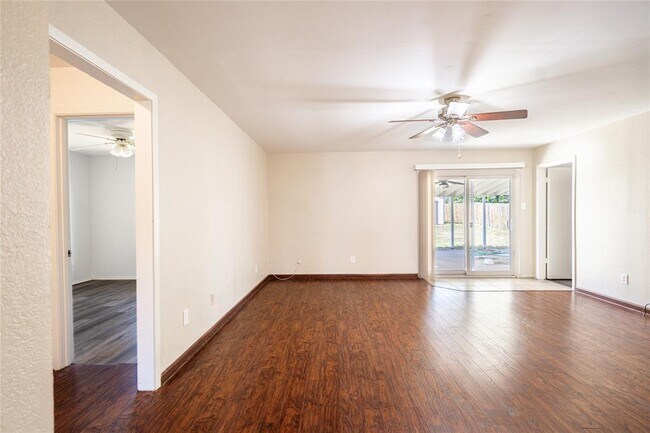 Building Photo - 2010 Continental Dr