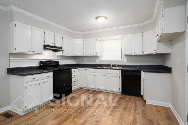 Building Photo - 3037 Apple Valley Ln