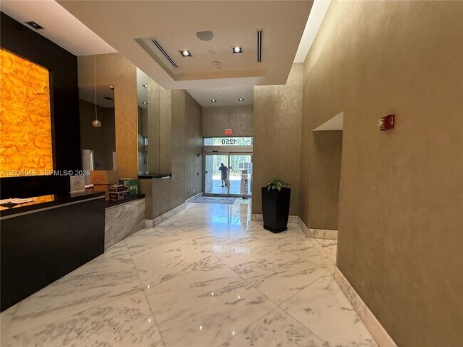 Building Photo - 1250 S Miami Ave
