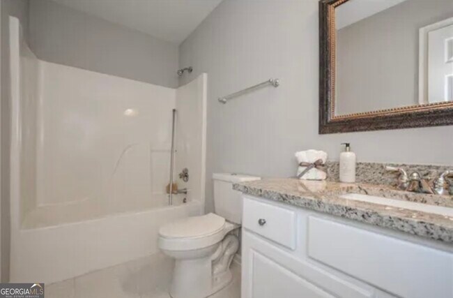 Building Photo - 3380 Maple Terrace Dr