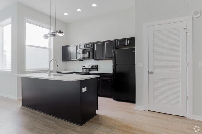Interior Photo - Howard Row