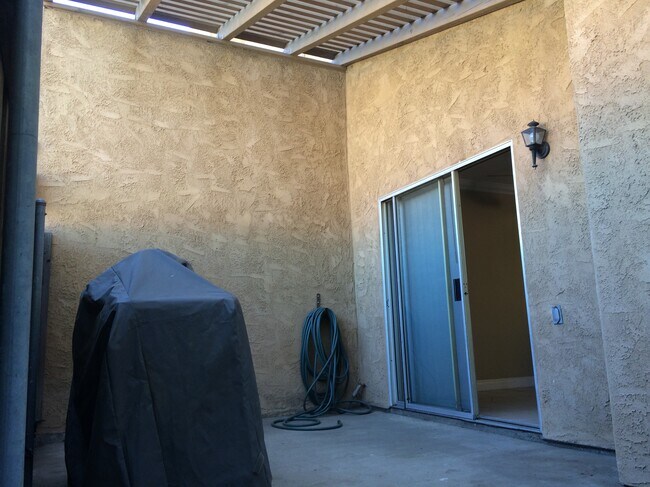 Private Patio - 918 S Mountain Ave