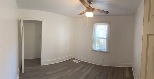 Building Photo - 26181 Dunning St