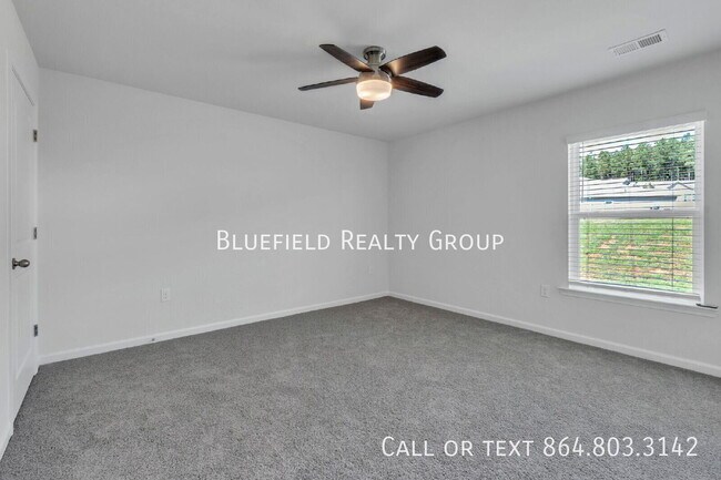 Building Photo - 107 Ashwood Wy