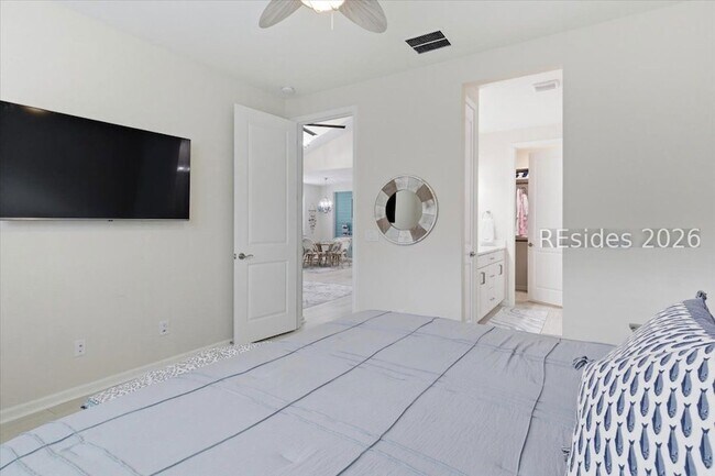 Building Photo - 271 Flip Side Ln