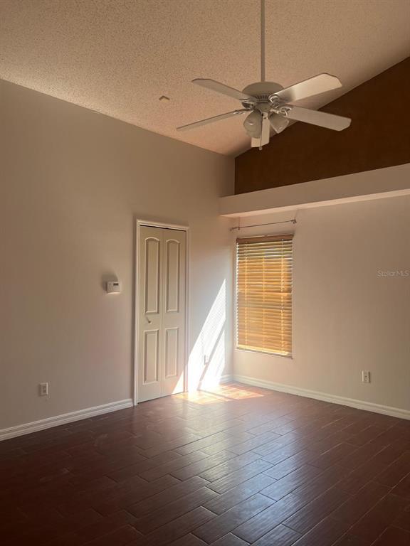 Building Photo - 2439 Siward Ave