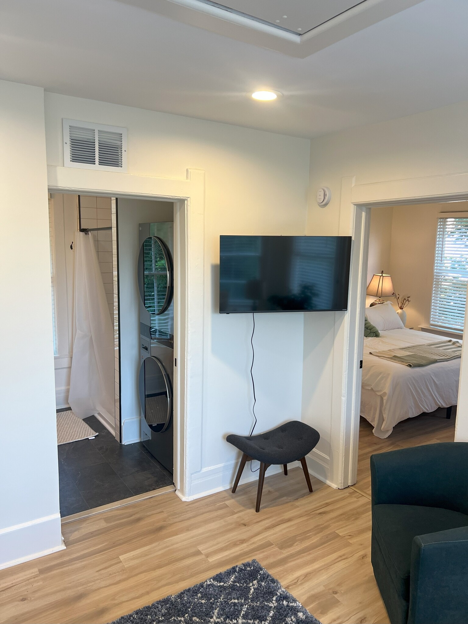 View from LR into Bath and Bedroom - 1819 N Hubbard St