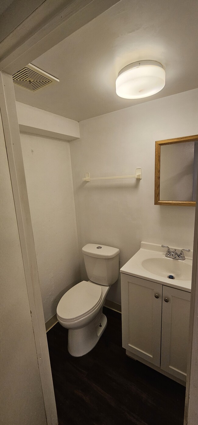 2nd bathroom downstairs (1/2 bath) - 890 Worthington Woods Blvd