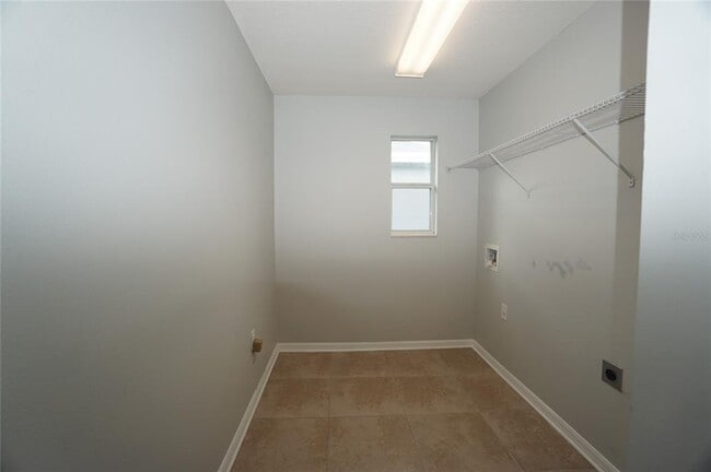 Building Photo - 7303 S Shamrock Rd