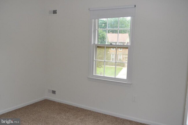 Building Photo - 2109 Falling Creek Rd