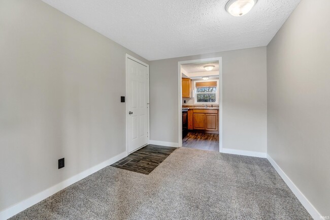 Building Photo - 2317 S 275 E
