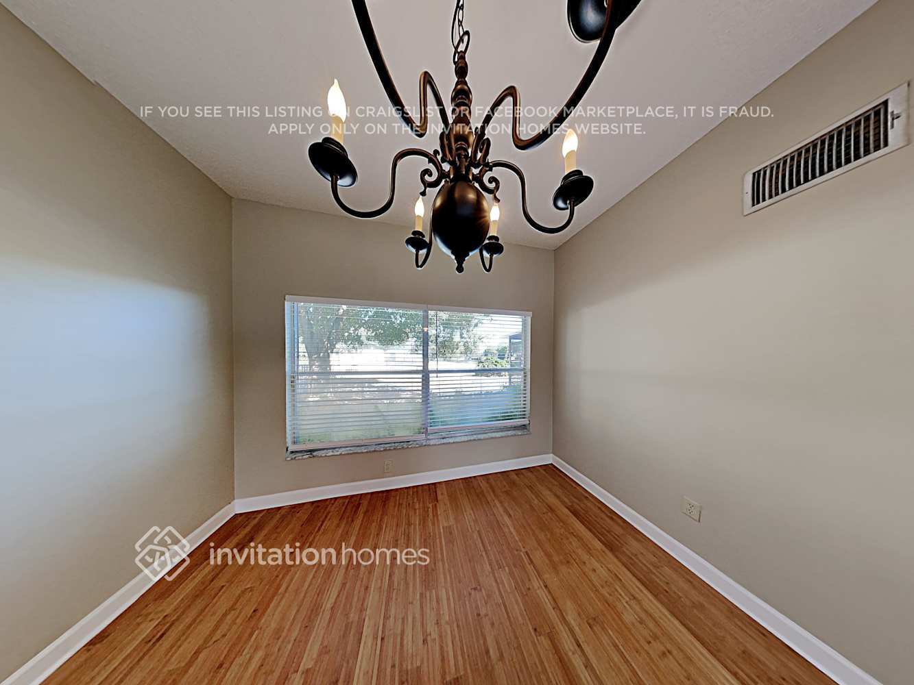 Building Photo - 12916 Longcrest Dr