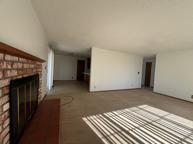 Building Photo - 3110 Janes Rd