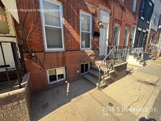 Building Photo - 2038 Dorrance St