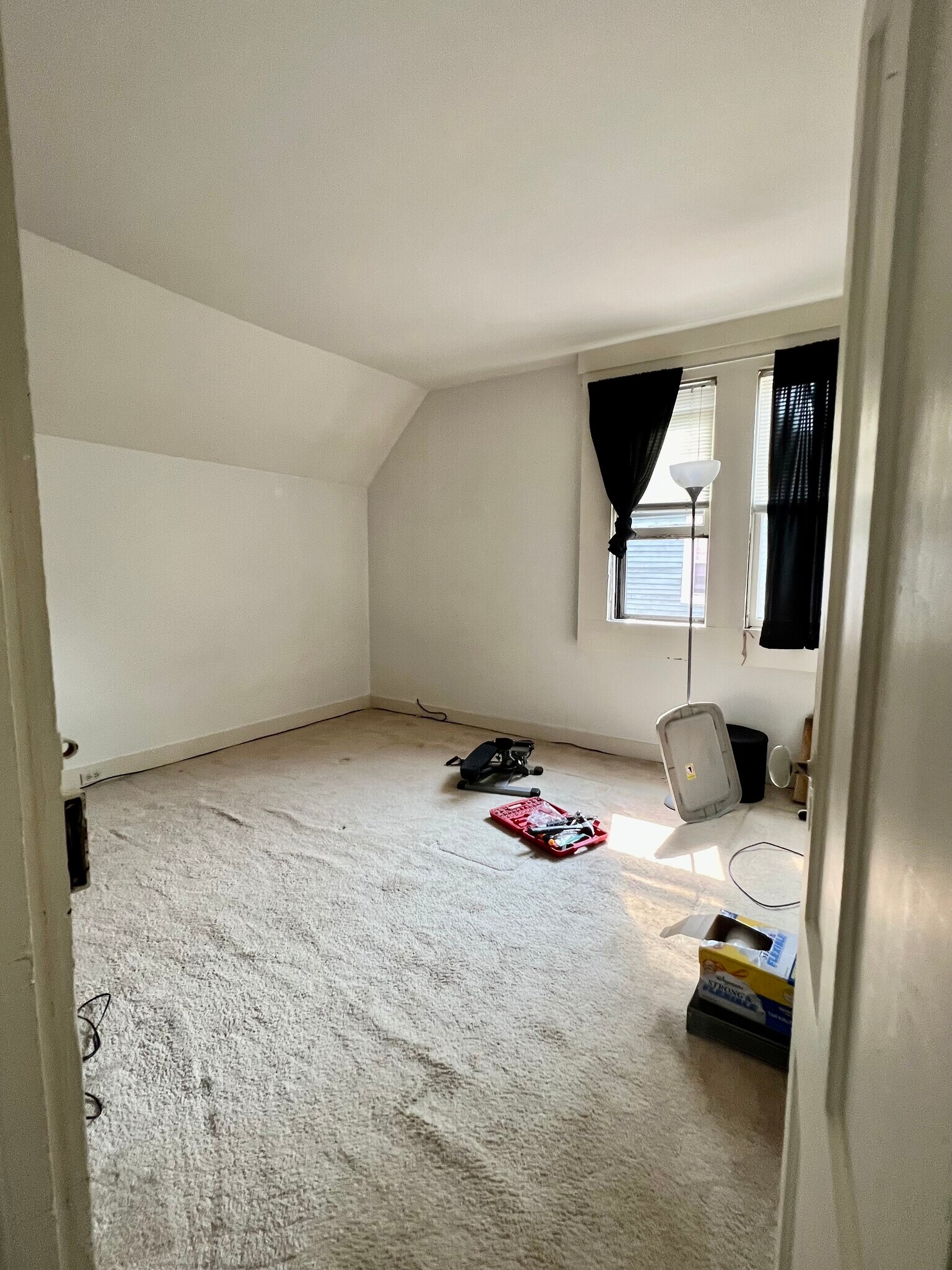 Bedroom from Hall - 97 Hodge Ave