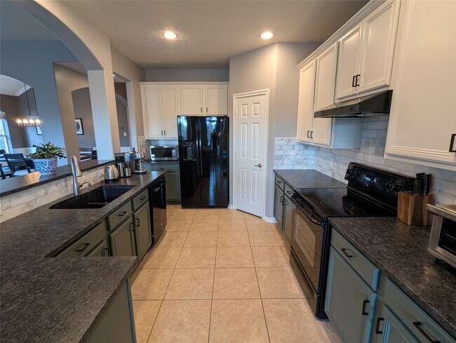 Building Photo - 24807 Blane Dr