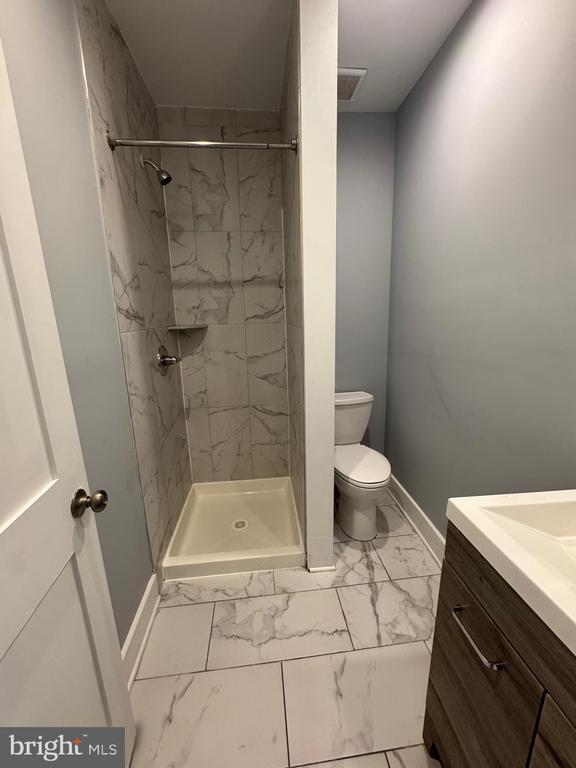 Building Photo - 1522 Willington St