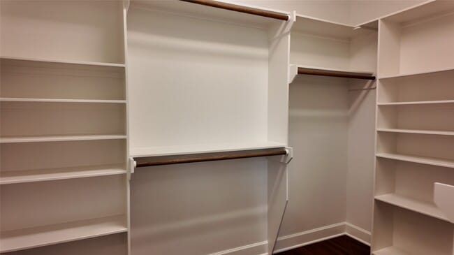 Building Photo - 902 W 20th St