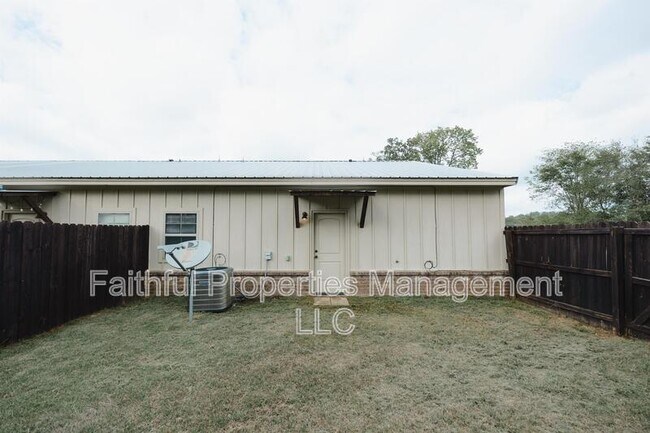 Building Photo - 14221 County Rd 452