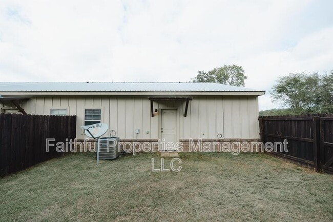 Building Photo - 14235 County Rd 452