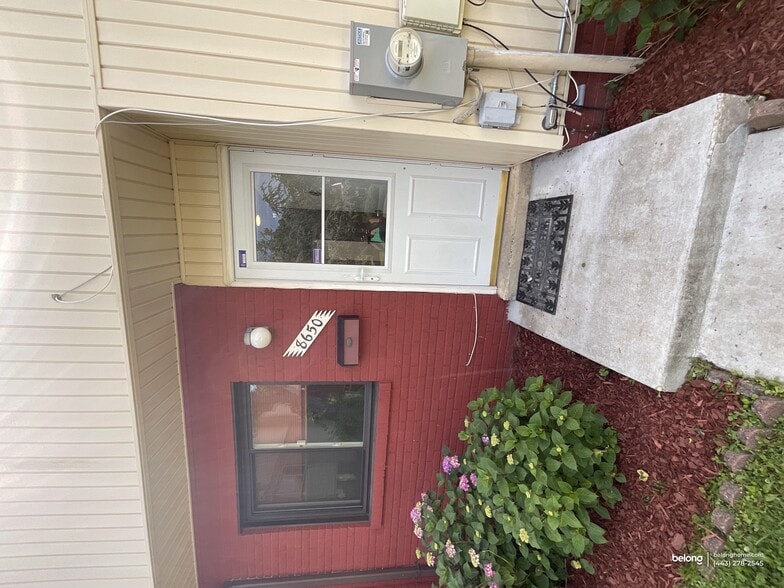 Building Photo - 8650 Brae Brooke Dr
