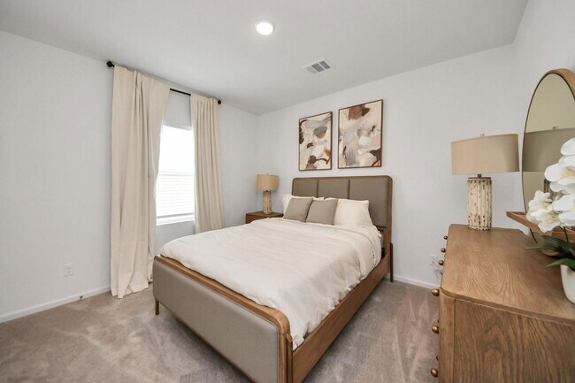 Building Photo - Malta Trace Drive, Rosharon, TX 77583 - 4 BR 2 BA single-family home