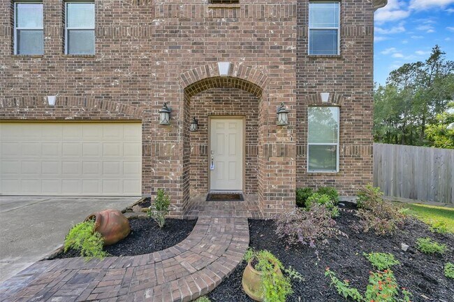 Building Photo - 946 Fife Dr