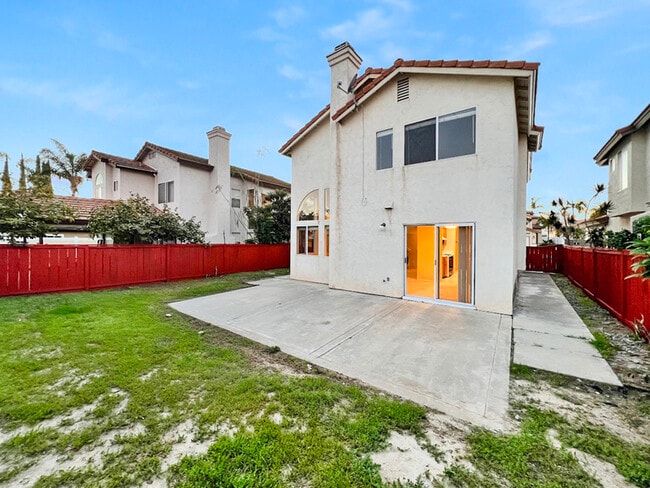 Building Photo - 593 Via Armado