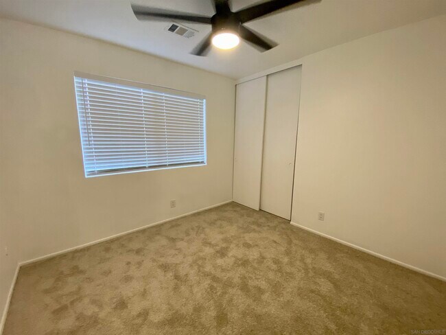 Building Photo - 293 Chapalita Dr