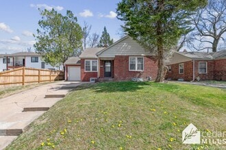 Building Photo - GORGEOUS Sleepy Hollow Home!!!!!