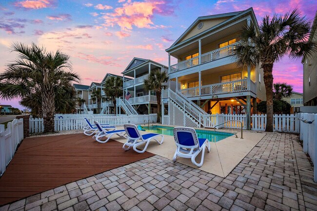 Building Photo - 111A S Yaupon Dr