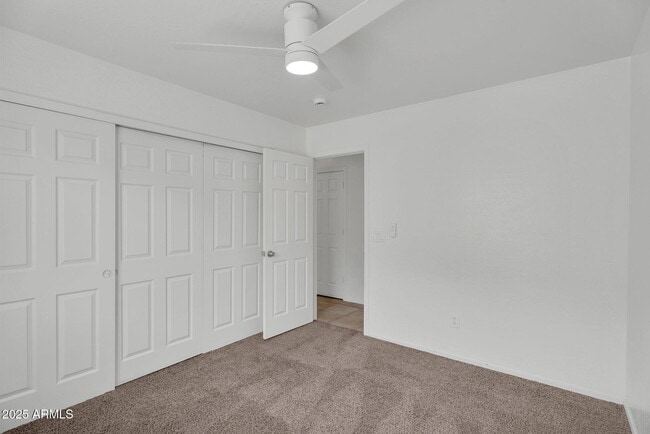 Building Photo - 31362 N Blackfoot Dr