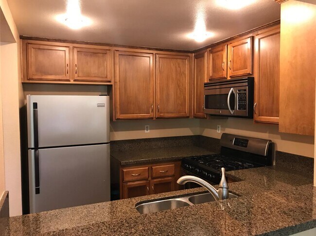 Building Photo - 24105 Del Monte Dr.