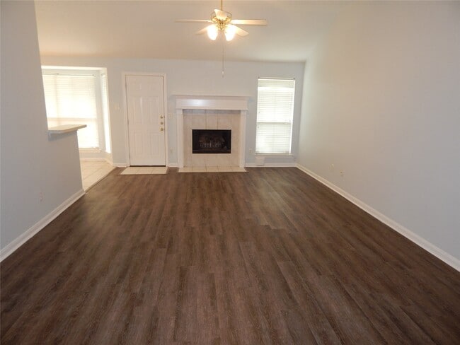 Building Photo - 6406 Horsepen Bayou Dr