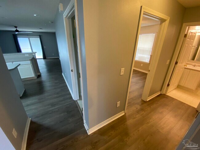 Building Photo - 10340 Chinaberry Ct